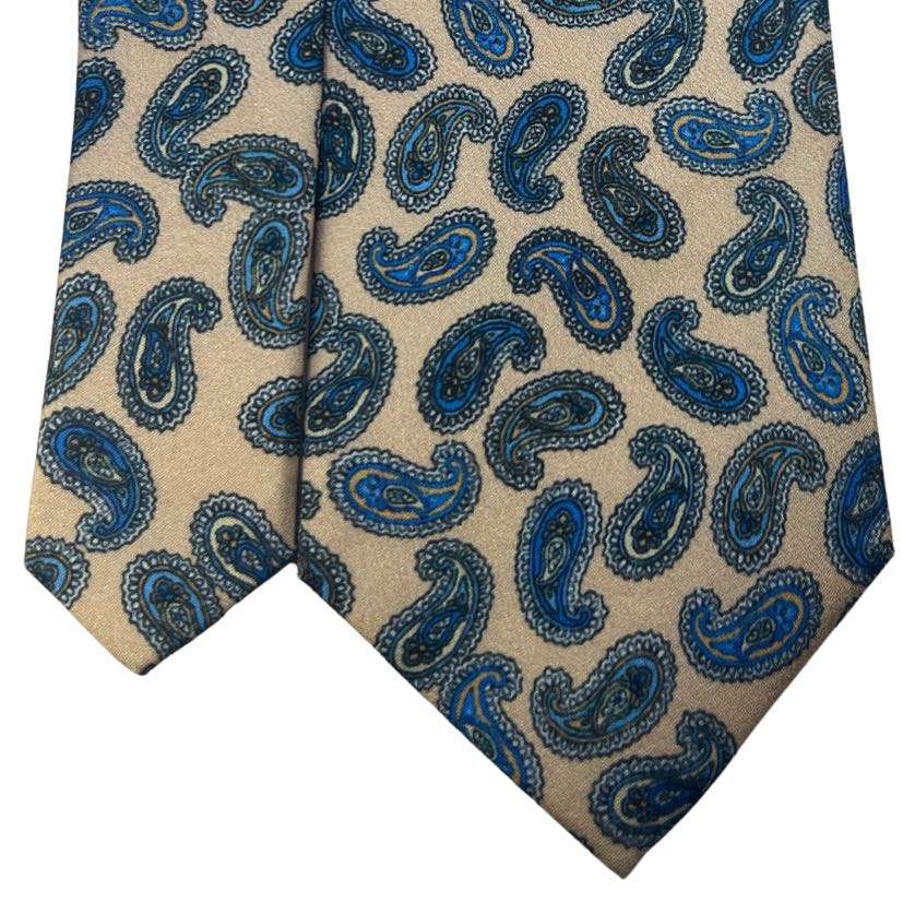 Corbata Malta