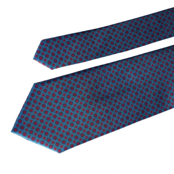 Corbata Whale