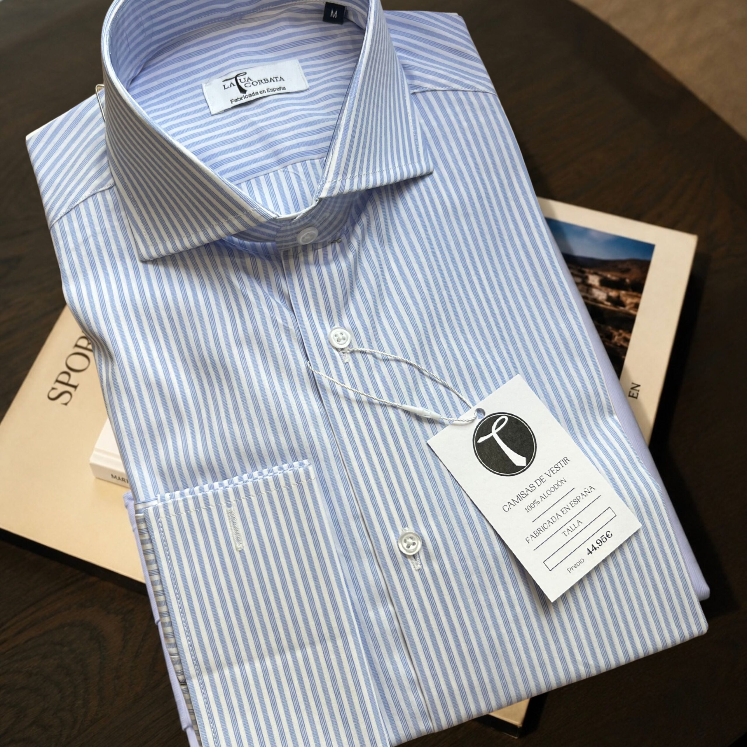 Camisa Blanca y Azul Personalizable – Doble Puño Cuello Italiano